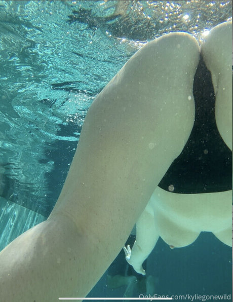Nahá fotka uniklých OnlyFans od Kylie Kayy