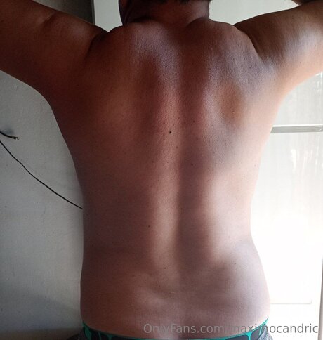 Maximocandric