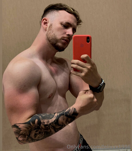 Foto nua vazada do OnlyFans de Felixxx1996