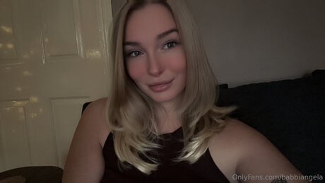 Foto desnuda filtrada de OnlyFans de Babbiangela