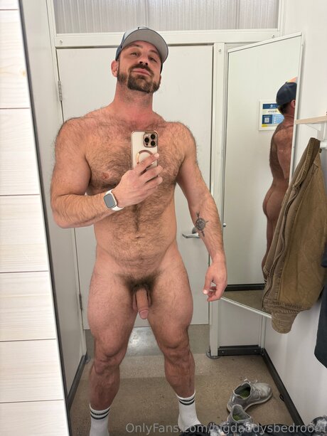Foto nua vazada do OnlyFans de Coachdad