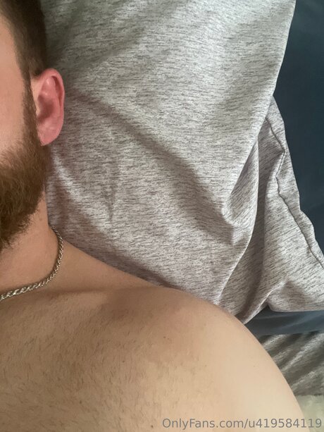 Naken läckt OnlyFans-bild av U419584119