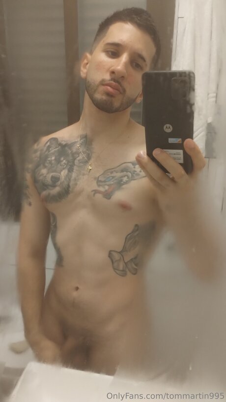Alasti lekkinud OnlyFans-i pilt Tommartin995