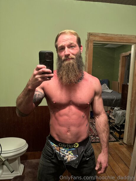 Nahá fotka uniklých OnlyFans od Hoochie Daddyy