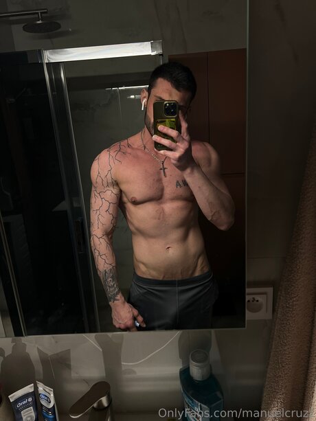 Nøgent lækket OnlyFans-billede af Manuelcruzz