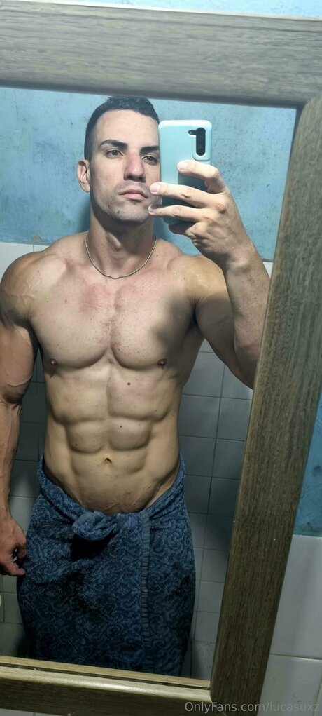 Naken lekkede OnlyFans-bilde av Lucasuxz