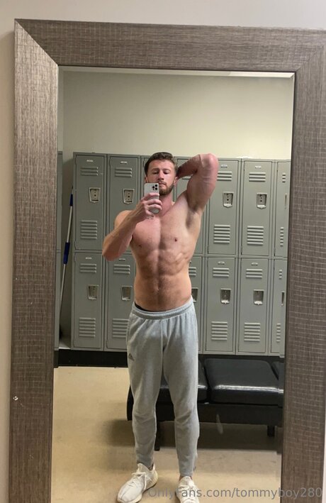 Naken läckt OnlyFans-bild av Tommyboy280