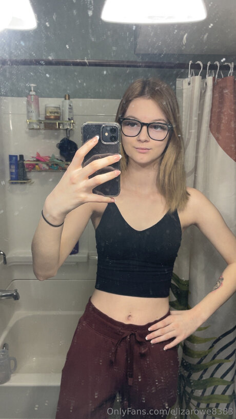 Nagie wyciekłe zdjęcie OnlyFans od Elizarowe8383