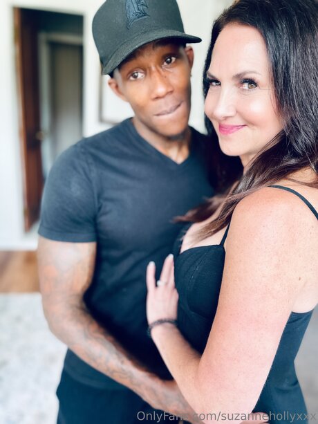 Suzannehollyxxx