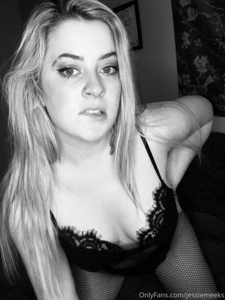 Foto di nudo di fuga di OnlyFans di Jessiemeeks