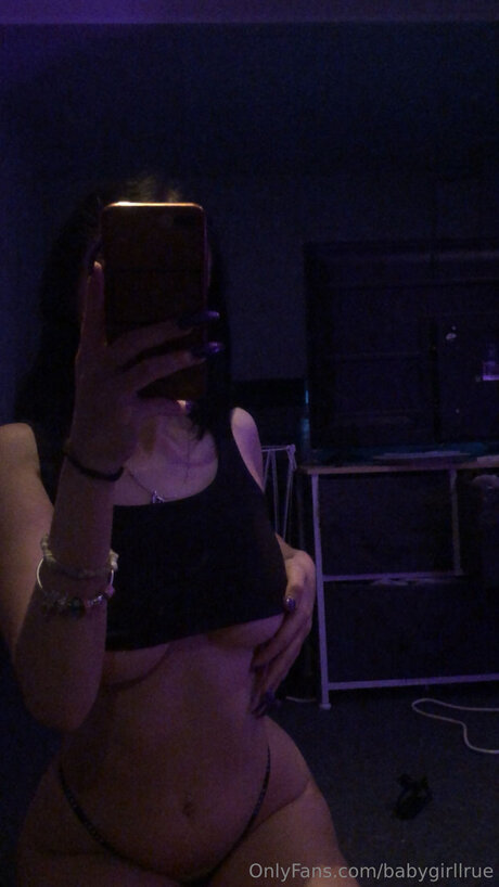 Nagie wyciekłe zdjęcie OnlyFans od Babygirllrue