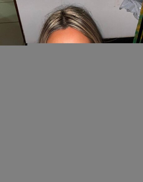 Naakte gelekte OnlyFans-foto van Siennaford