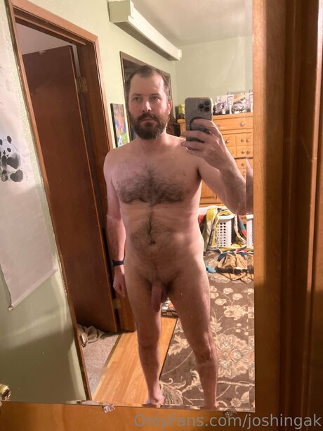 Naken lekkede OnlyFans-bilde av Joshingak