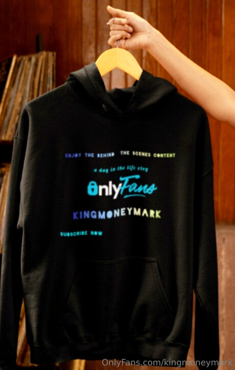 Naken läckt OnlyFans-bild av Kingmoneymark
