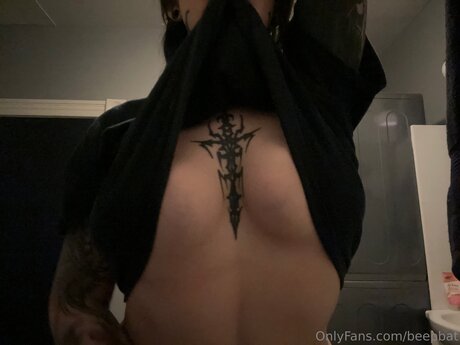 Обнаженная фотография утечки OnlyFans от Beepbat