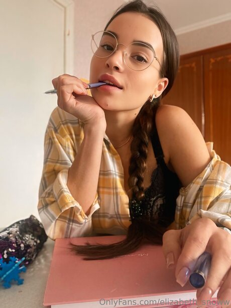 Naken lekkede OnlyFans-bilde av Elizabeth Dreamm