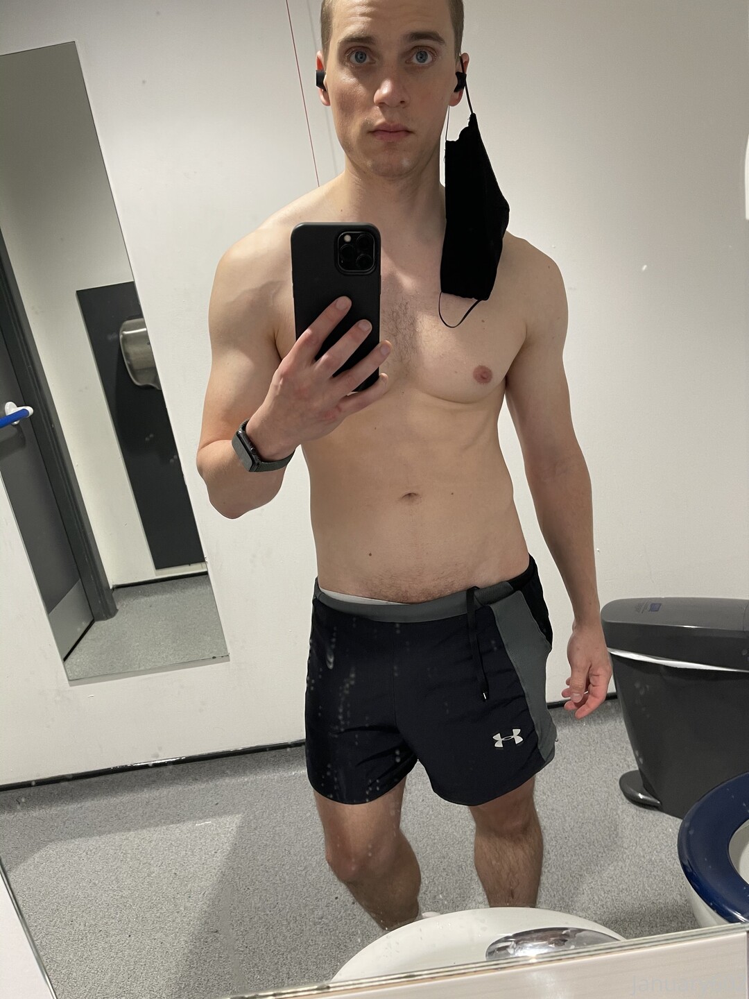 Naakte gelekte OnlyFans-foto van January602 #11