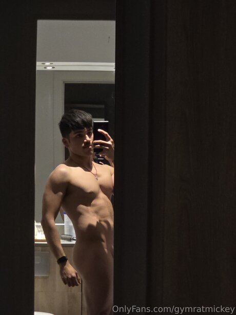 Naakte gelekte OnlyFans-foto van Gymratmickey