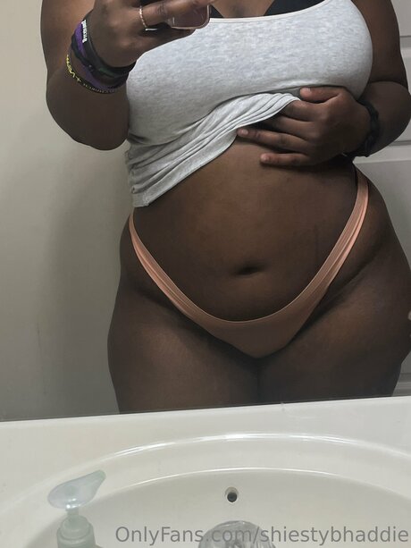 Foto nua vazada do OnlyFans de Shiestybhaddie