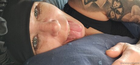 Nahá fotka uniklých OnlyFans od Onespunkyone