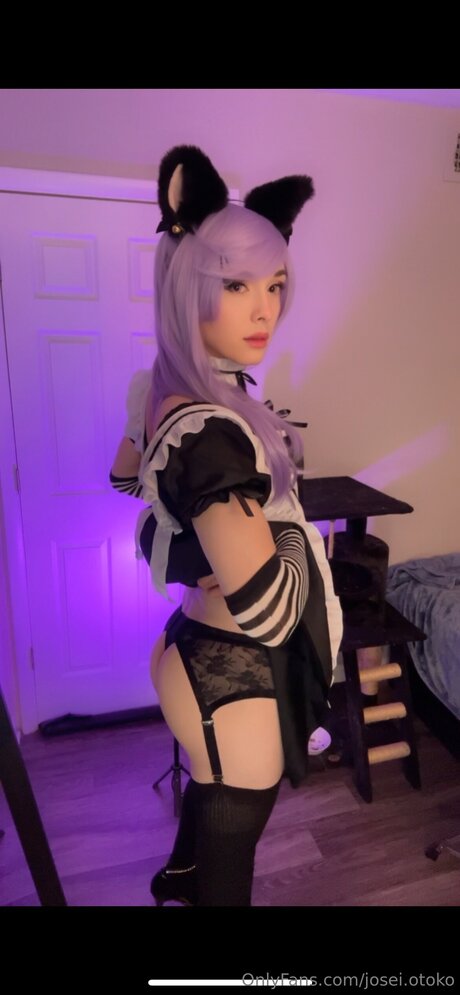 Nahá fotka uniklých OnlyFans od Josei Otoko