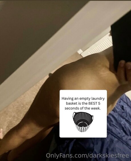 Darkskiesfree OnlyFans