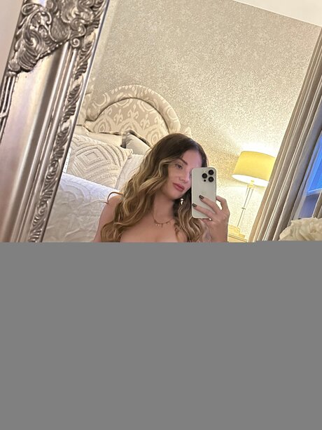 Nacktes geleaktes OnlyFans-Foto von Latenightlarns