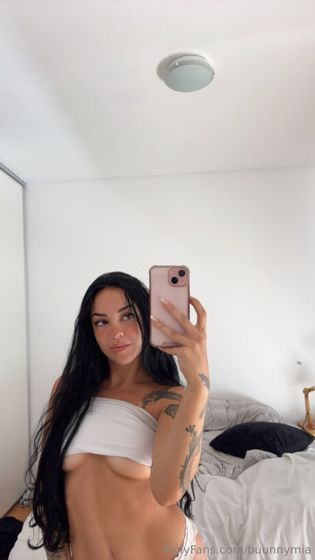 Photo nue de fuite OnlyFans de Buunnymia