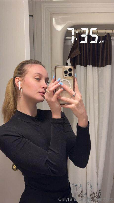 Alaston vuotanut OnlyFans-kuva Bridgett Ttt