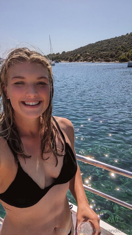 Nøgent lækket OnlyFans-billede af Thescandichick