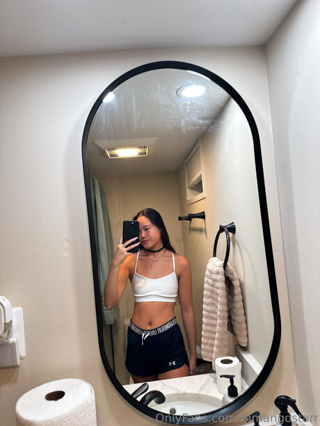 Nahá fotka uniklých OnlyFans od Yuki Moon 0 0