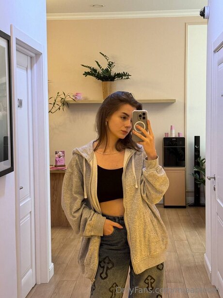 Miaabloom  nude leaked OnlyFans photo