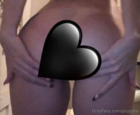 Alaston vuotanut OnlyFans-kuva Plugsita