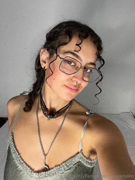 Alaston vuotanut OnlyFans-kuva Maya Morocha