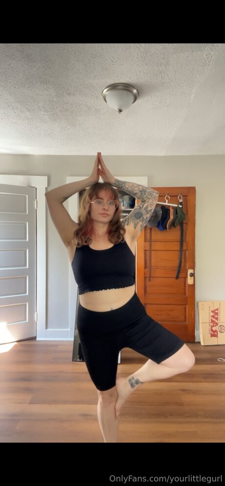 Nahá fotka uniklých OnlyFans od Yourlittlegurl