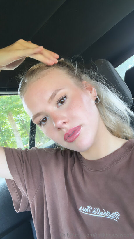 Naken läckt OnlyFans-bild av Bellakristen