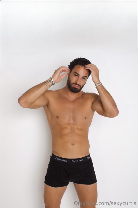 Foto di nudo di fuga di OnlyFans di Sexycurtis