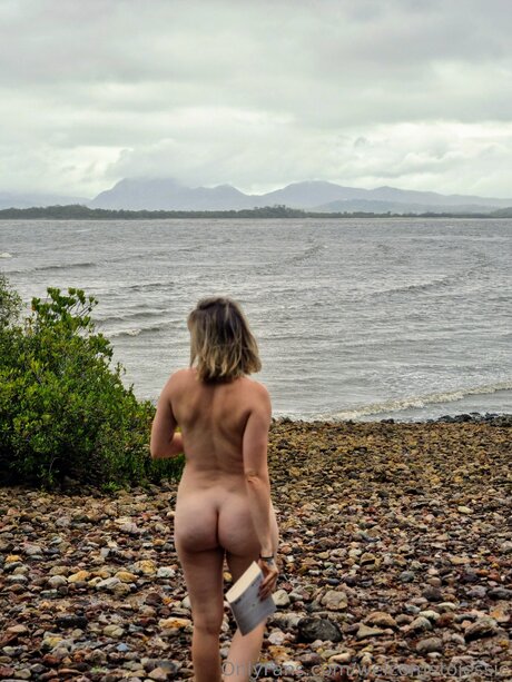 Naken läckt OnlyFans-bild av Welcometojessie