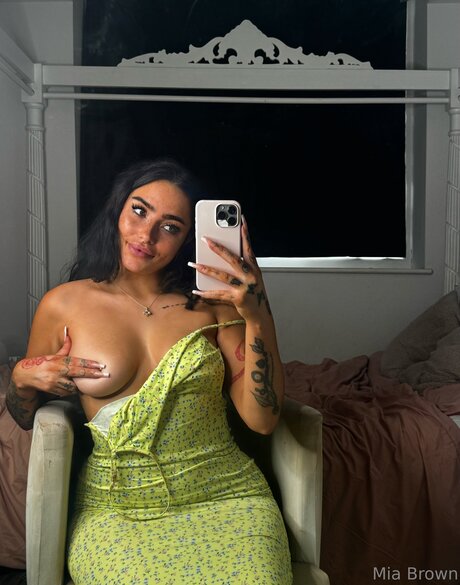 Miaxbrown