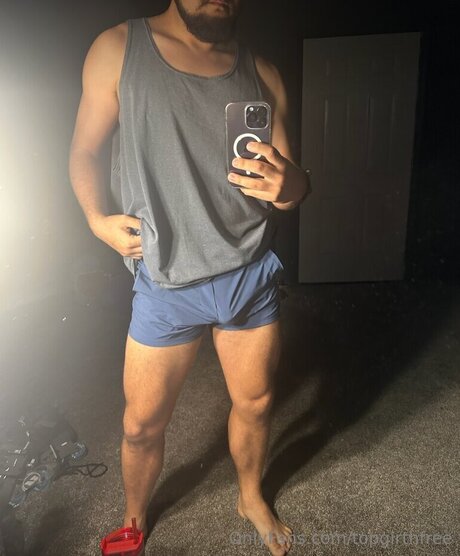 Nahá fotka uniklých OnlyFans od Topgirthfree