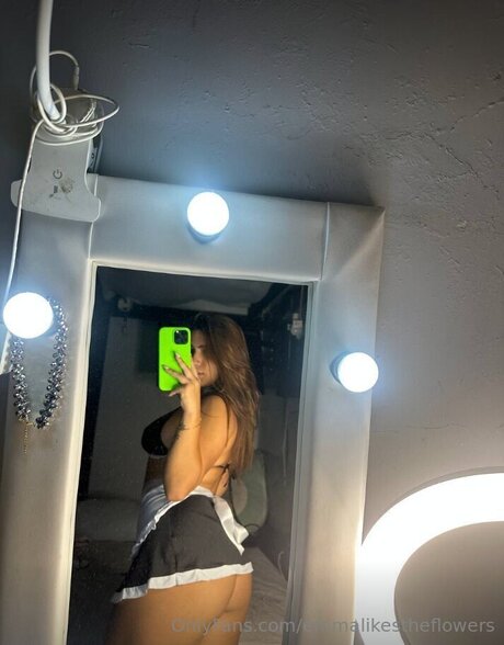 Emmalikestheflowers