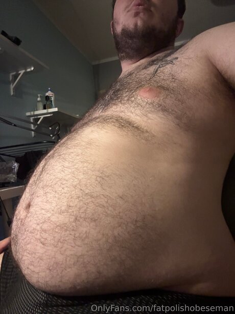 Naken läckt OnlyFans-bild av Fatpolishobeseman