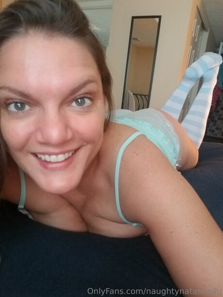 Naughtynatasha4u OnlyFans 유출 누드 사진