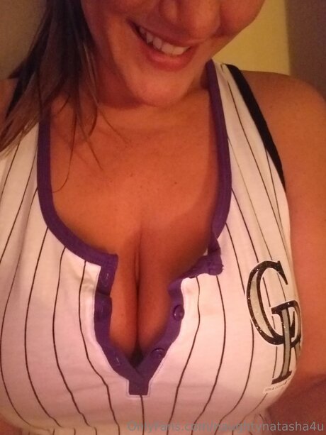 Naughtynatasha4u