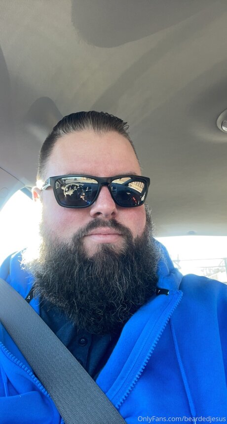 Beardedjesus OnlyFansリークヌード写真