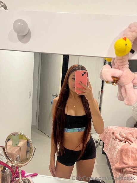 Aryalopezx