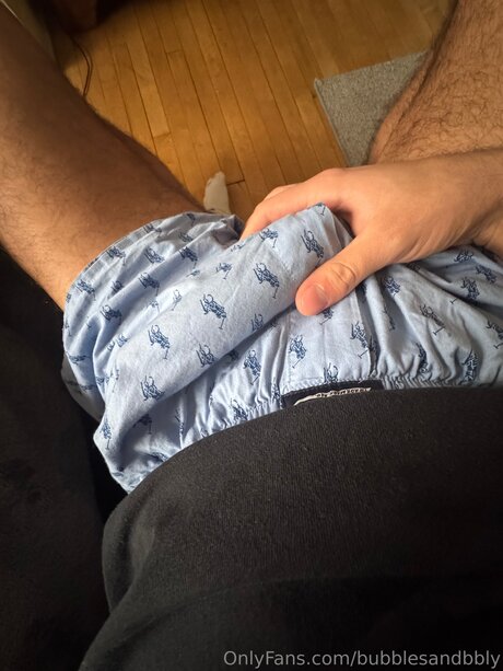 Alasti lekkinud OnlyFans-i pilt Bubblesandbbly