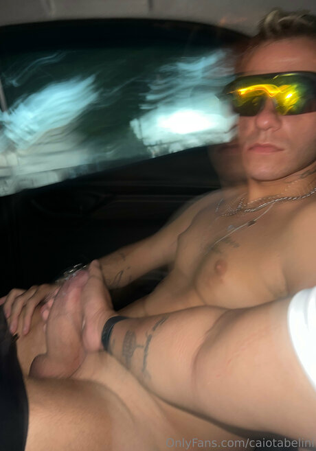 Foto di nudo di fuga di OnlyFans di Caiotabelini