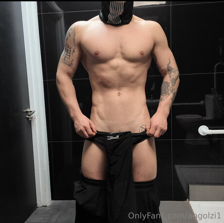 Nahá fotka uniklých OnlyFans od Angolzi1