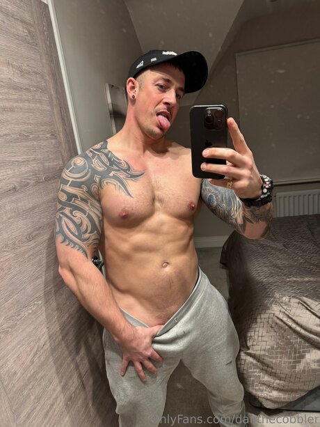 Nagie wyciekłe zdjęcie OnlyFans od Danthecobbler